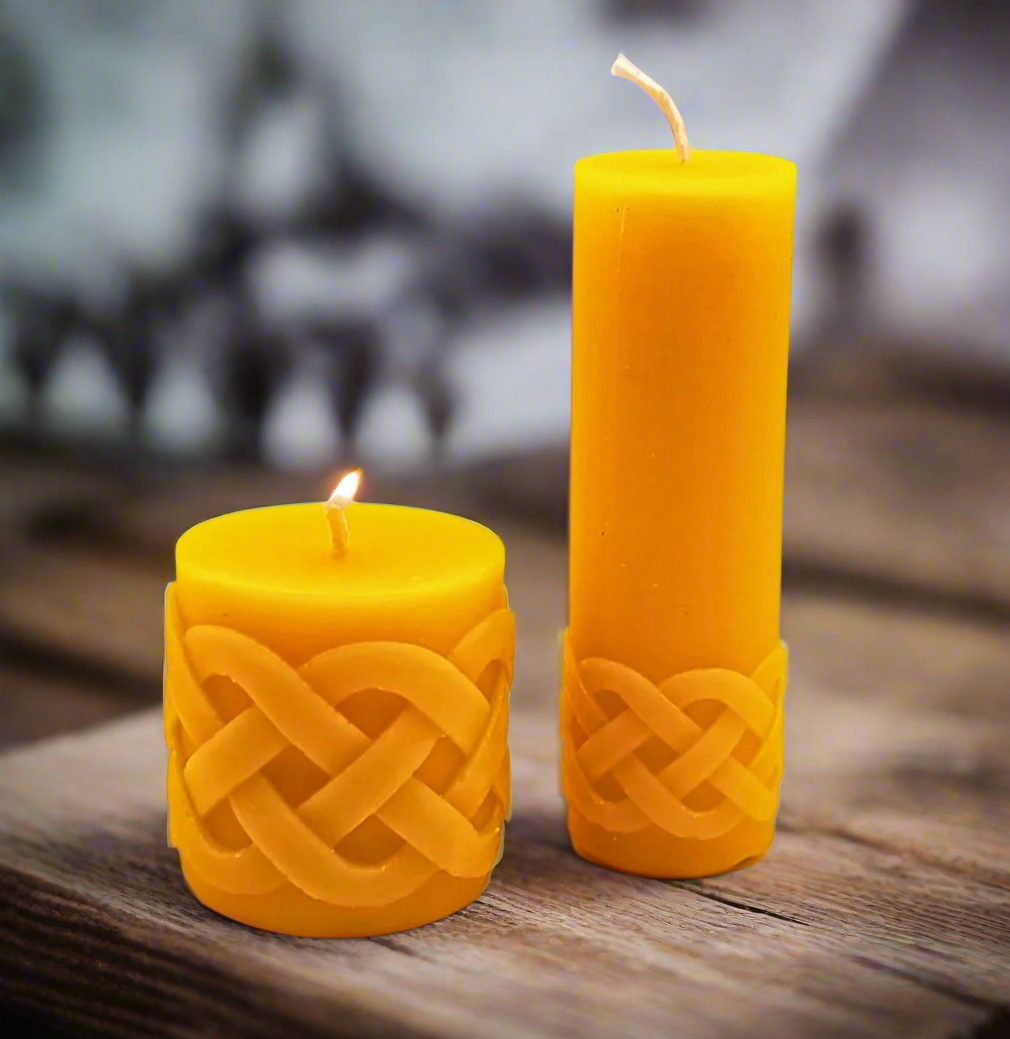 Dreaming Bee – Celtic Beeswax Candle Set